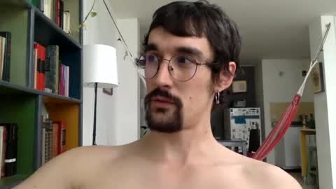 Snapshot of fazzbinderx chatting on September 22, 2025, 10:45 pm fazzbinder online show from September 22, 2025, 10:45 pm