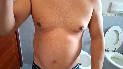 Snapshot of fede2985 chatting on December 4, 2024, 11:19 am Fede online show from December 4, 2024, 11:19 am