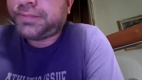 Snapshot of fede2985 chatting on January 5, 2025, 8:52 pm Fede online show from January 5, 2025, 8:52 pm