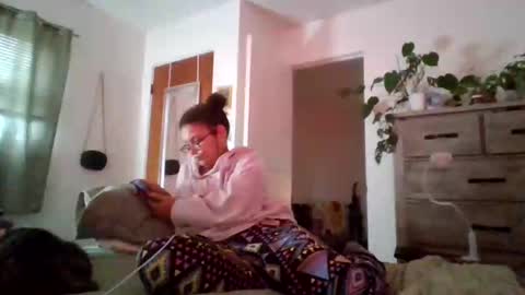 Soley online show from November 18, 2025, 7:29 pm