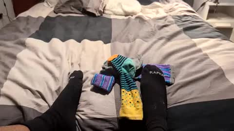 feetofmau online show from October 25, 2025, 10:37 pm