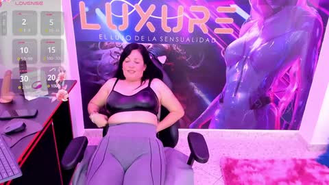 Snapshot of felinagrrr chatting on January 23, 2025, 6:56 pm felina online show from January 23, 2025, 6:56 pm