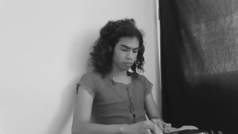 FELINE online show from November 26, 2025, 3:46 pm