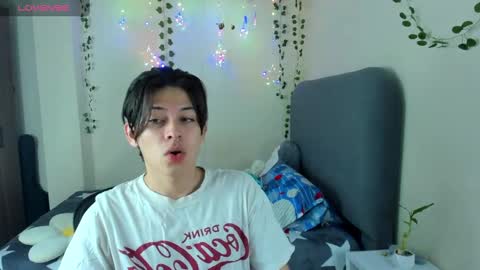 Snapshot of felix_leex chatting on December 1, 2024, 7:47 pm Felix leex online show from December 1, 2024, 7:47 pm