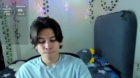 Snapshot of felix_leex chatting on December 15, 2024, 7:31 pm Felix leex online show from December 15, 2024, 7:31 pm