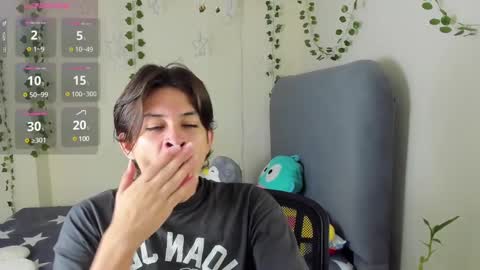 Snapshot of felix_leex chatting on December 21, 2024, 7:06 pm Felix leex online show from December 21, 2024, 7:06 pm