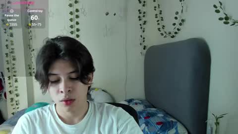 Snapshot of felix_leex chatting on December 27, 2024, 7:14 pm Felix leex online show from December 27, 2024, 7:14 pm