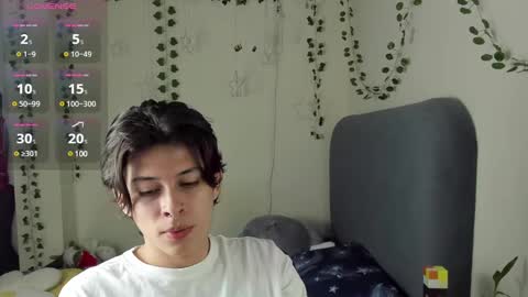 Snapshot of felix_leex chatting on January 4, 2025, 7:13 pm Felix leex online show from January 4, 2025, 7:13 pm