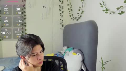 Snapshot of felix_leex chatting on February 6, 2025, 10:43 pm Felix leex online show from February 6, 2025, 10:43 pm