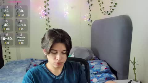 Snapshot of felix_leex chatting on February 15, 2025, 10:52 pm Felix leex online show from February 15, 2025, 10:52 pm