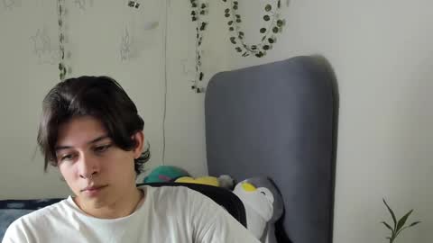 Snapshot of felix_leex chatting on February 22, 2025, 9:59 pm Felix leex online show from February 22, 2025, 9:59 pm