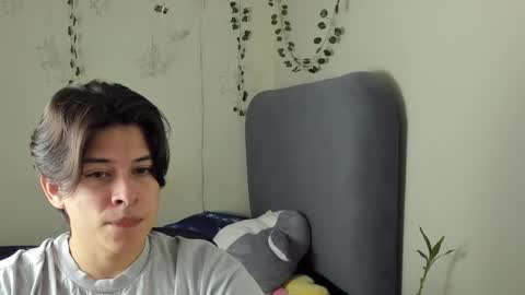 Snapshot of felix_leex chatting on February 23, 2025, 7:49 pm Felix leex online show from February 23, 2025, 7:49 pm