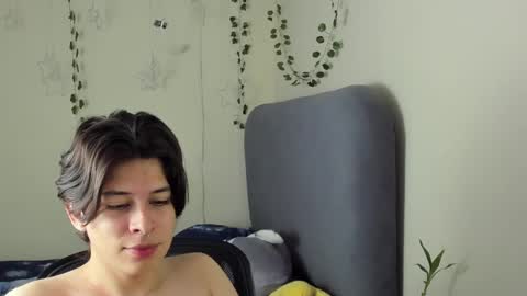 Snapshot of felix_leex chatting on February 23, 2025, 10:53 pm Felix leex online show from February 23, 2025, 10:53 pm