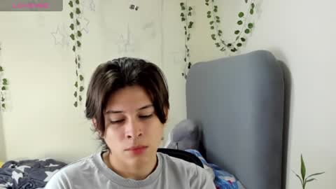 Snapshot of felix_leex chatting on March 12, 2025, 9:24 pm Felix leex online show from March 12, 2025, 9:24 pm