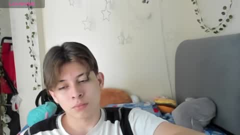 Snapshot of felix_leex chatting on October 10, 2025, 7:02 pm Felix leex online show from October 10, 2025, 7:02 pm