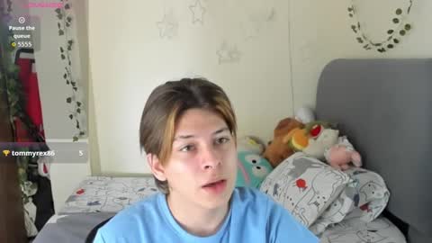 Snapshot of felix_leex chatting on November 20, 2025, 7:57 pm Felix leex online show from November 20, 2025, 7:57 pm