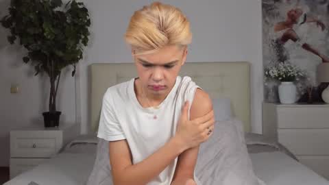 Snapshot of felix_rey chatting on February 9, 2025, 4:07 pm Felix online show from February 9, 2025, 4:07 pm