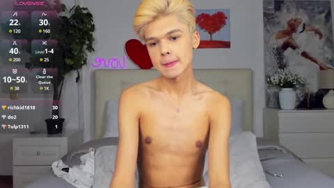 Snapshot of felix_rey chatting on February 15, 2025, 8:54 pm Felix online show from February 15, 2025, 8:54 pm