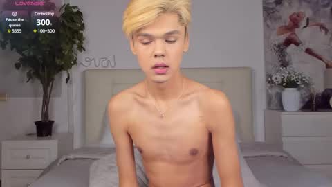 Snapshot of felix_rey chatting on February 25, 2025, 4:21 pm Felix online show from February 25, 2025, 4:21 pm