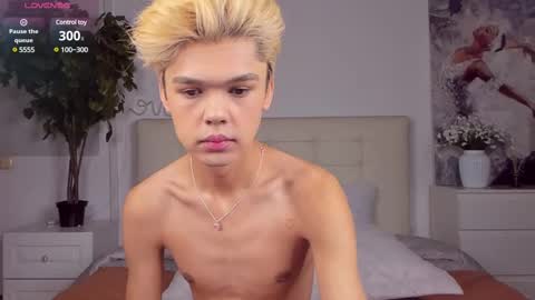 Snapshot of felix_rey chatting on March 2, 2025, 4:32 pm Felix online show from March 2, 2025, 4:32 pm