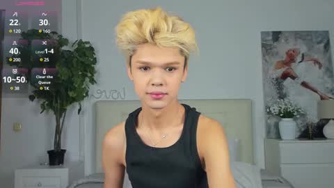 Snapshot of felix_rey chatting on March 9, 2025, 10:41 pm Felix online show from March 9, 2025, 10:41 pm