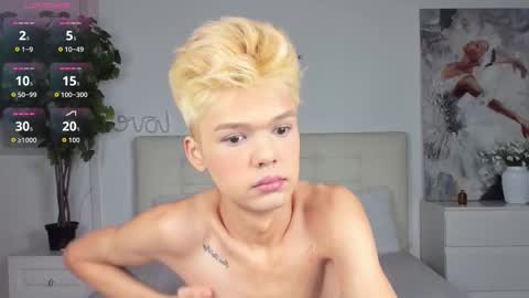 Snapshot of felix_rey chatting on November 23, 2025, 4:40 pm Felix online show from November 23, 2025, 4:40 pm