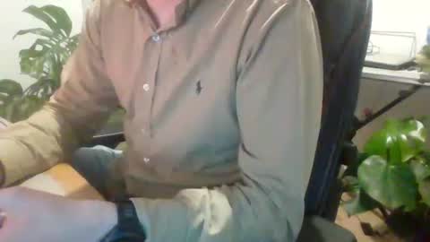 Snapshot of fem_alice_louis_dom chatting on October 20, 2025, 6:52 pm fem_alice_louis_dom online show from October 20, 2025, 6:52 pm