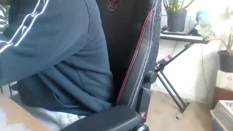 Snapshot of fem_alice_louis_dom chatting on October 30, 2025, 9:00 am fem_alice_louis_dom online show from October 30, 2025, 9:00 am