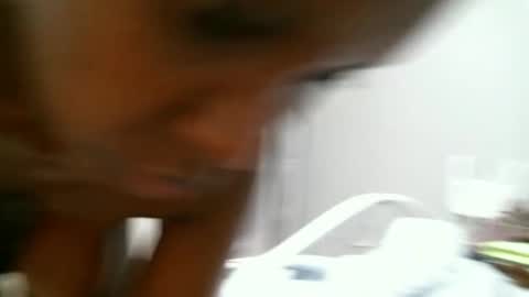 Snapshot of femaqueen chatting on February 28, 2025, 1:25 pm Navil online show from February 28, 2025, 1:25 pm