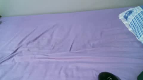 Snapshot of femaqueen chatting on March 12, 2025, 5:28 pm Navil online show from March 12, 2025, 5:28 pm