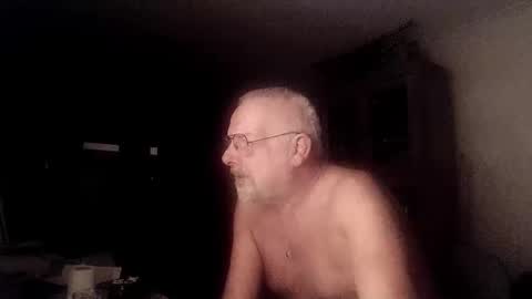 Snapshot of femdom_sub chatting on February 24, 2025, 5:00 am femdom_sub online show from February 24, 2025, 5:00 am