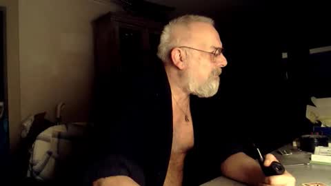 Snapshot of femdom_sub chatting on November 6, 2025, 8:43 pm femdom_sub online show from November 6, 2025, 8:43 pm