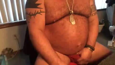 Snapshot of femdomisgood chatting on November 28, 2025, 8:44 pm Femdomisgood online show from November 28, 2025, 8:44 pm