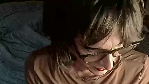 Snapshot of femme_mystique chatting on September 27, 2025, 10:15 pm femme_mystique online show from September 27, 2025, 10:15 pm