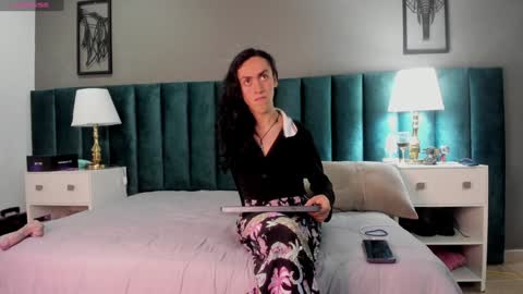 Snapshot of fenix_karoll chatting on December 12, 2024, 8:03 am Karol online show from December 12, 2024, 8:03 am