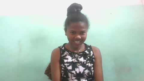 Snapshot of fenou122745 chatting on September 24, 2025, 8:17 am fenou122745 online show from September 24, 2025, 8:17 am