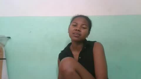 Snapshot of fenou122745 chatting on October 2, 2025, 7:04 am fenou122745 online show from October 2, 2025, 7:04 am