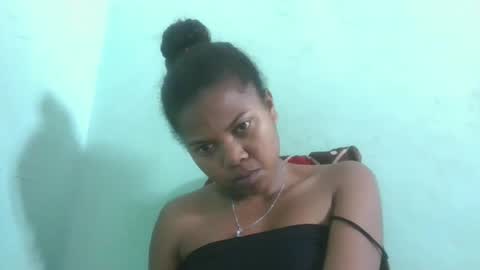 Snapshot of fenou122745 chatting on October 12, 2025, 7:51 am fenou122745 online show from October 12, 2025, 7:51 am