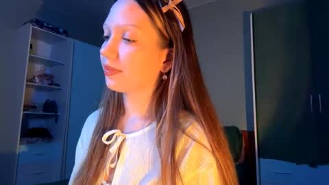 Alice online show from October 15, 2025, 7:58 pm