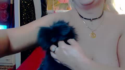Snapshot of fetish_erotic_club chatting on February 8, 2025, 8:53 pm pregnant hairyc2cbigboobs mature online show from February 8, 2025, 8:53 pm