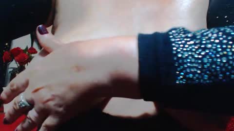 Snapshot of fetish_erotic_club chatting on September 16, 2025, 5:25 pm pregnant hairyc2cbigboobs mature online show from September 16, 2025, 5:25 pm