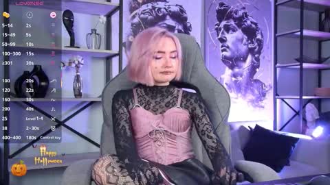 Rey online show from November 2, 2025, 1:57 pm