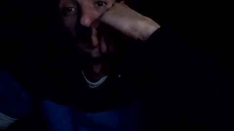 Snapshot of fffjj021 chatting on December 3, 2024, 3:20 am Raised in 90s online show from December 3, 2024, 3:20 am