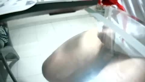 fhiguita online show from October 1, 2025, 2:06 am