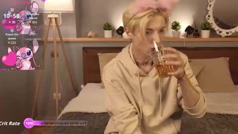 Thomas online show from September 14, 2025, 7:57 pm