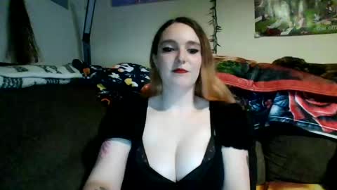 Snapshot of fieryredhead0125 chatting on October 13, 2025, 2:44 am Fiery Red Head online show from October 13, 2025, 2:44 am
