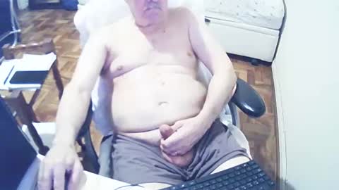 Snapshot of filhober chatting on December 30, 2024, 2:42 am filhober online show from December 30, 2024, 2:42 am