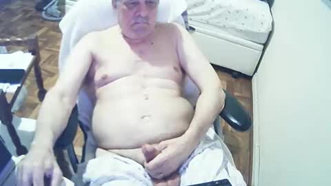 Snapshot of filhober chatting on March 10, 2025, 2:39 am filhober online show from March 10, 2025, 2:39 am