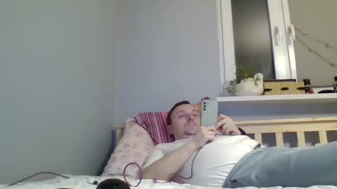 filipek757 online show from January 10, 2025, 3:58 pm