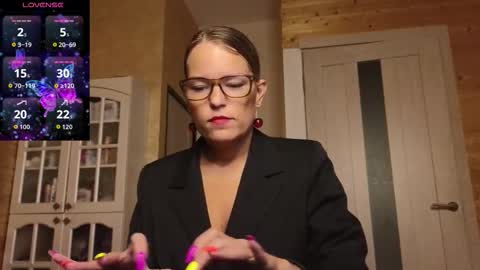 Lady online show from September 16, 2025, 6:53 pm